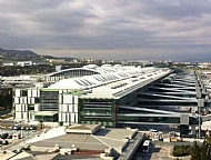 Adnan menderes havalimanı, İzmir
